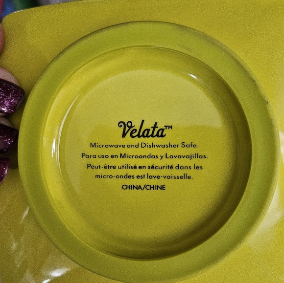 Colorful Square Plates Set - Picture 2 of 2